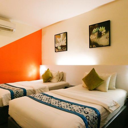 Golden Roof Hotel Ampang Ipoh Buitenkant foto
