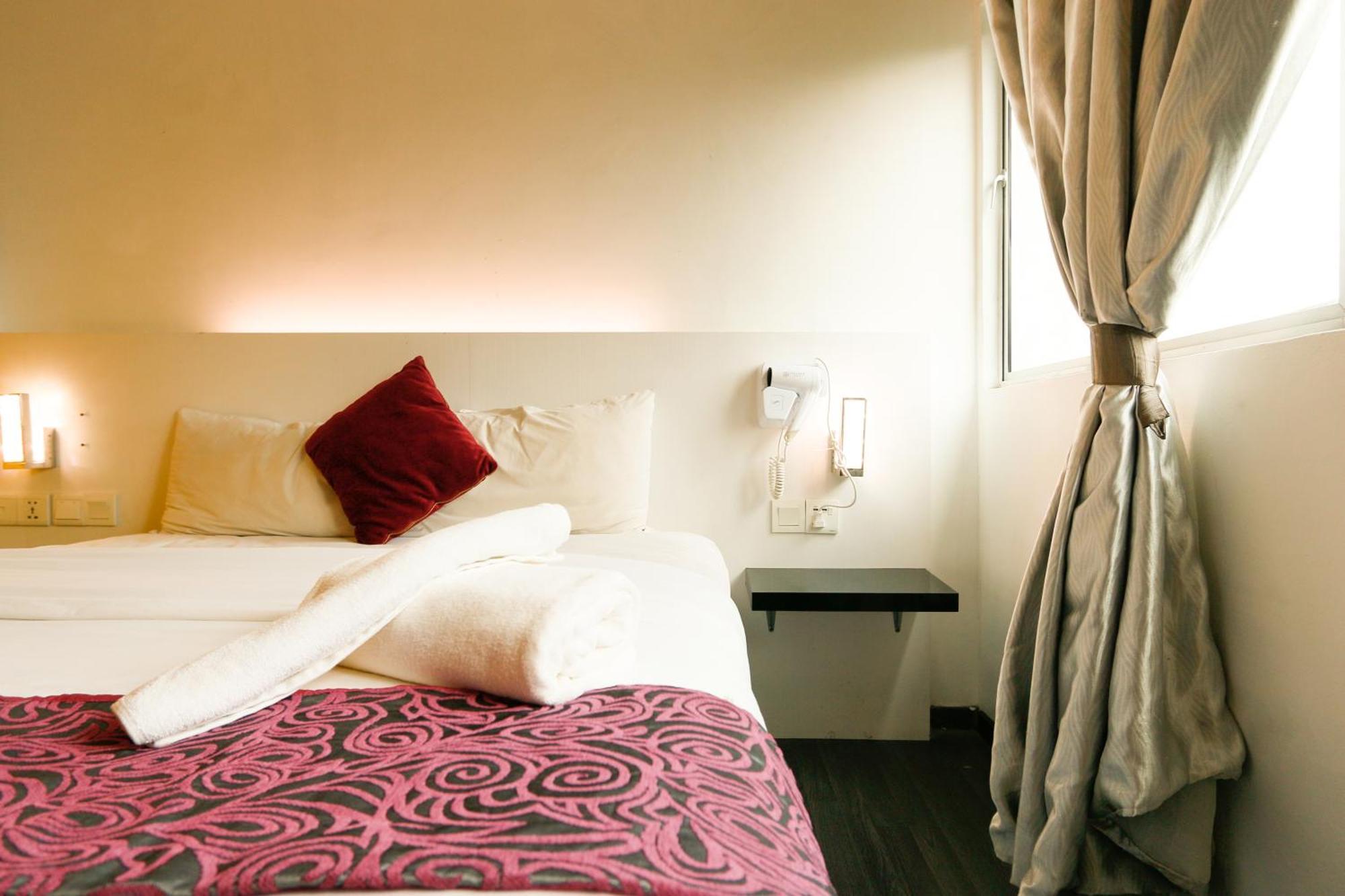 Golden Roof Hotel Ampang Ipoh Buitenkant foto